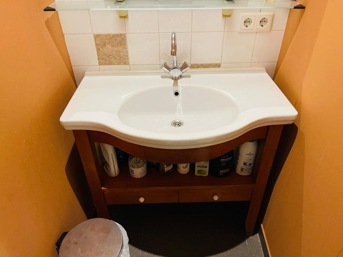Bed & Breakfast Red Light District Canal View *