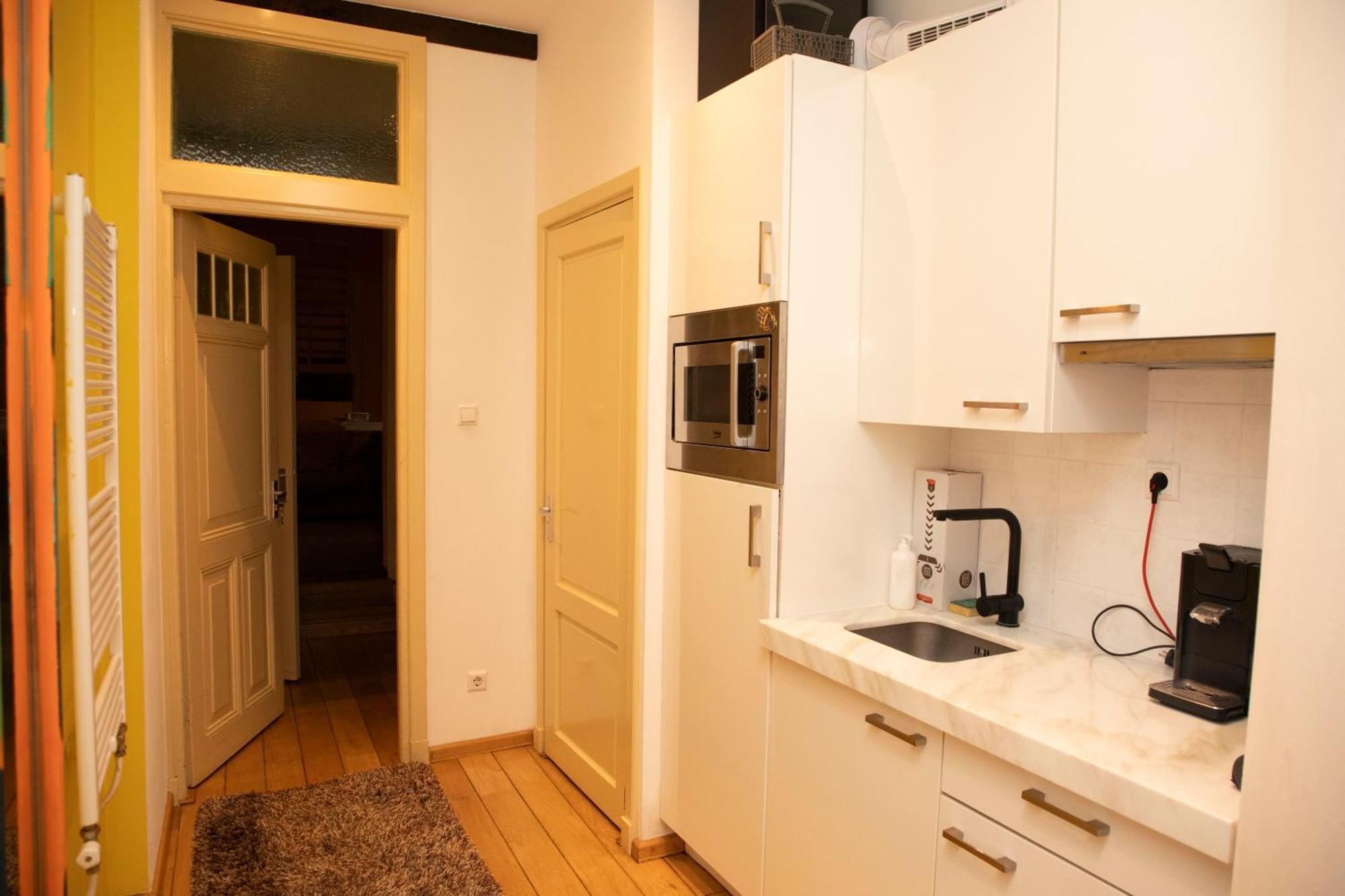 Bed & Breakfast Red Light District Canal View *